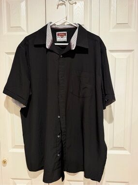 croft & barrow Black Short-Sleeve Button-Down Shirt with Contrast Trim